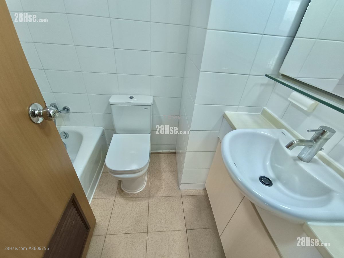 The Sherwood Sell 3 Bedrooms 568 ft² The Sherwood Sell 3 Bedrooms 568 ft²