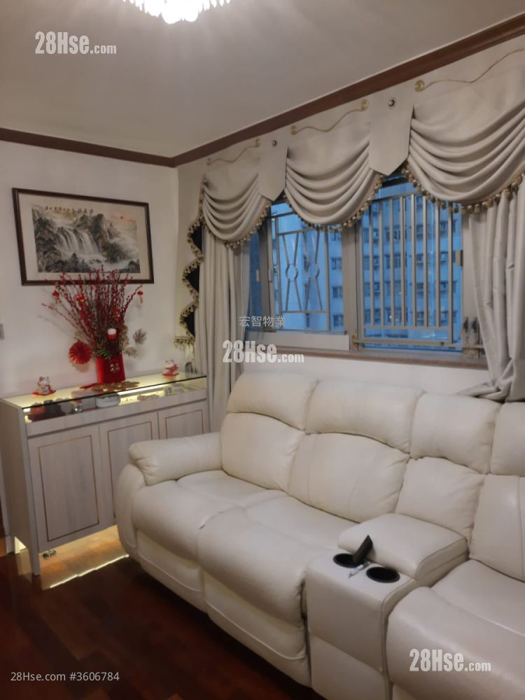 Aldrich Garden Sell 3 Bedrooms , 2 Bathrooms 592 ft² Aldrich Garden Sell 3 Bedrooms , 2 Bathrooms 592 ft²