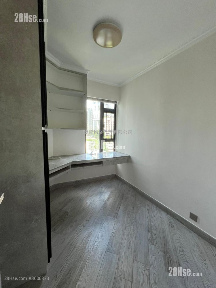 Dragon View Rental 3 Bedrooms , 2 Bathrooms 792 ft² Dragon View Rental 3 Bedrooms , 2 Bathrooms 792 ft²