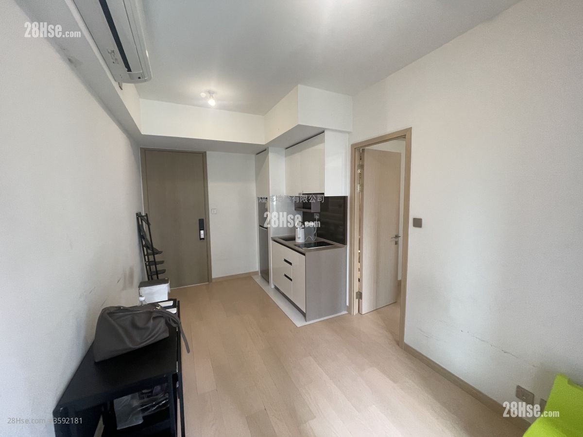 K. Summit Rental 1 Bedroom , 1 Bathroom 333 ft²