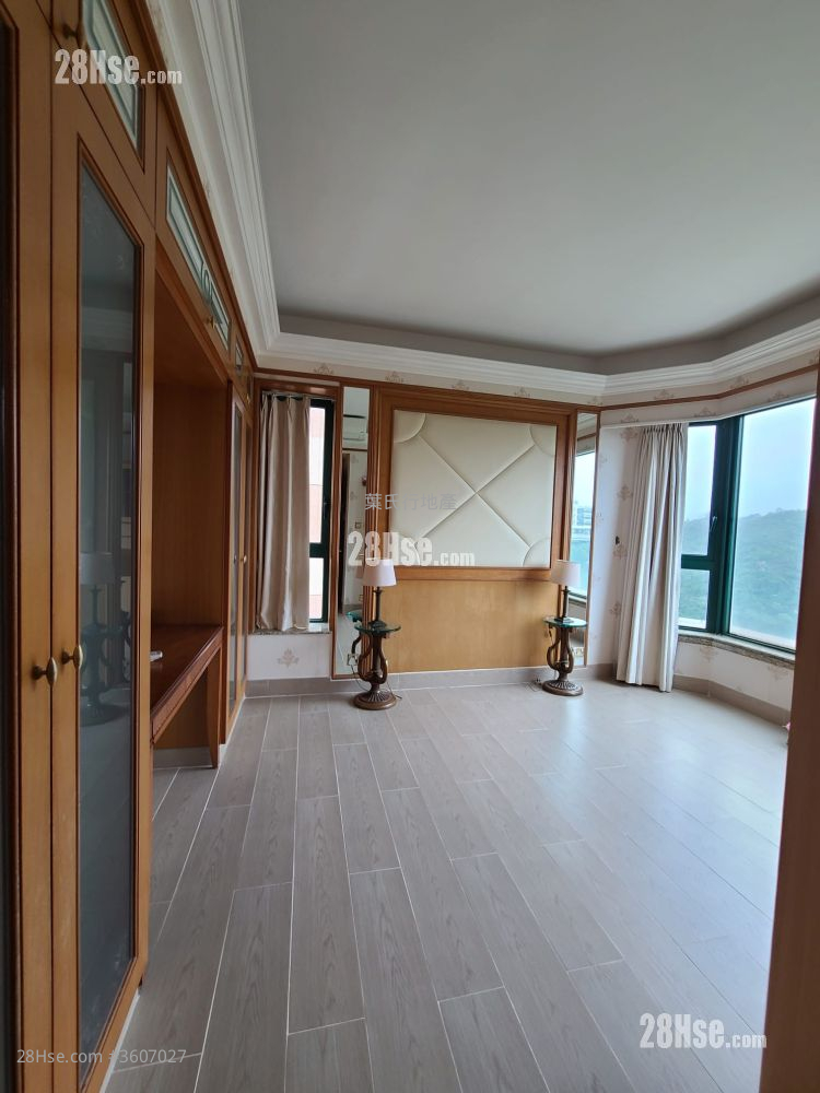 Palatial Coast Rental 3 Bedrooms , 2 Bathrooms 883 ft² Palatial Coast Rental 3 Bedrooms , 2 Bathrooms 883 ft²