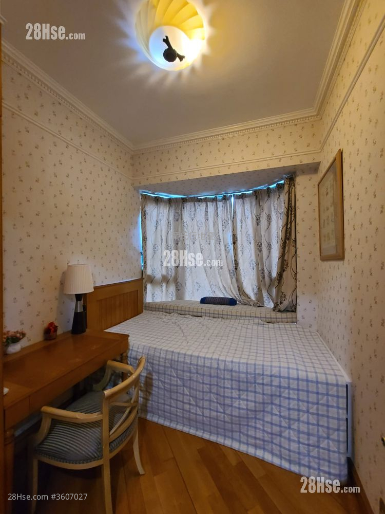 Palatial Coast Rental 3 Bedrooms , 2 Bathrooms 883 ft² Palatial Coast Rental 3 Bedrooms , 2 Bathrooms 883 ft²