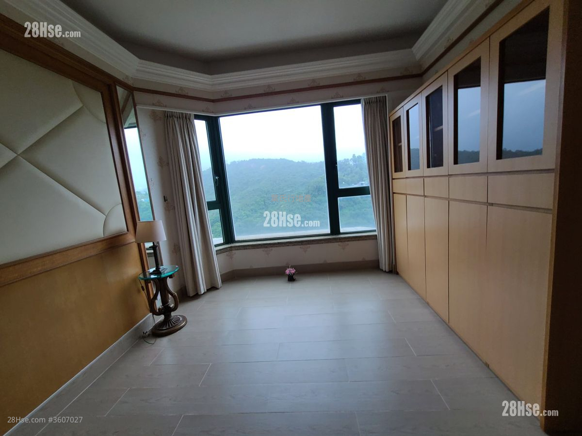 Palatial Coast Rental 3 Bedrooms , 2 Bathrooms 883 ft² Palatial Coast Rental 3 Bedrooms , 2 Bathrooms 883 ft²