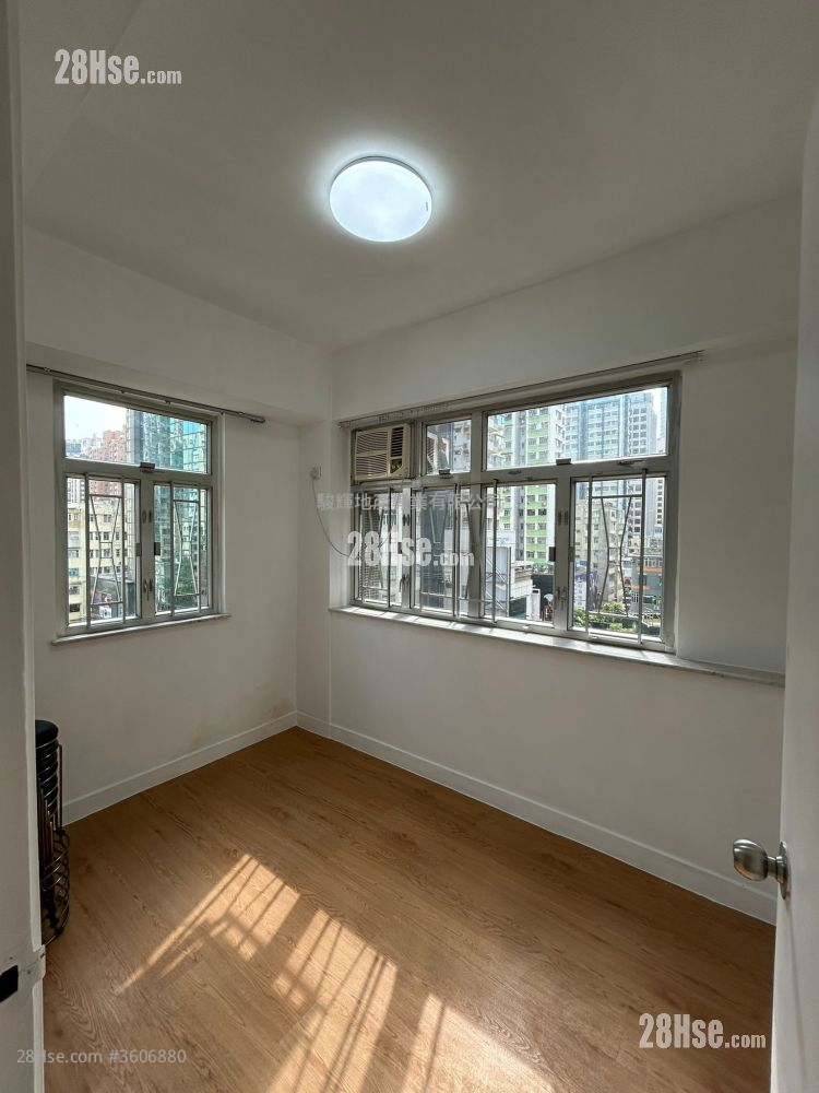 Tak Bo Building Sell 3 Bedrooms , 1 Bathroom 448 ft² Tak Bo Building Sell 3 Bedrooms , 1 Bathroom 448 ft²