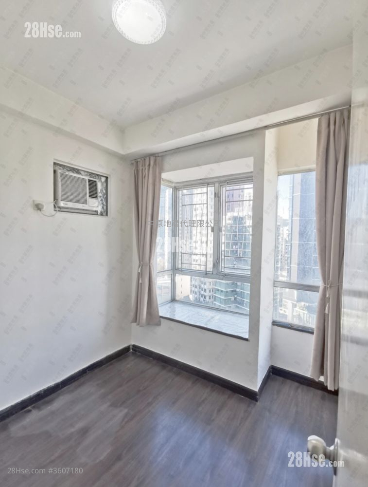 Tuen Mun Town Plaza Sell 2 Bedrooms 335 ft² Tuen Mun Town Plaza Sell 2 Bedrooms 335 ft²