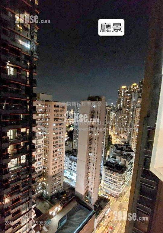 順興大廈 租盤 2 房 , 1 浴室 297 平方呎