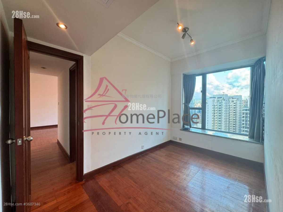 Palatial Crest Rental 3 Bedrooms , 2 Bathrooms 868 ft² Palatial Crest Rental 3 Bedrooms , 2 Bathrooms 868 ft²
