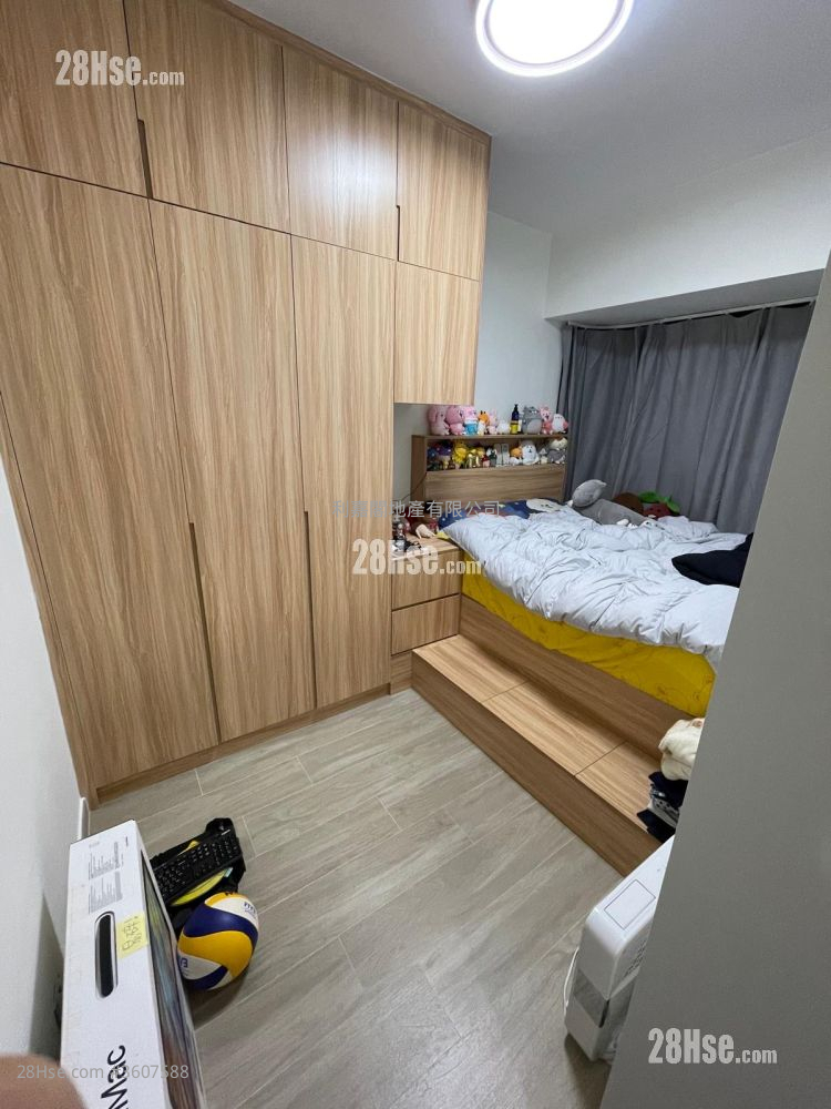 Parkview Court Sell 2 Bedrooms 471 ft² Parkview Court Sell 2 Bedrooms 471 ft²