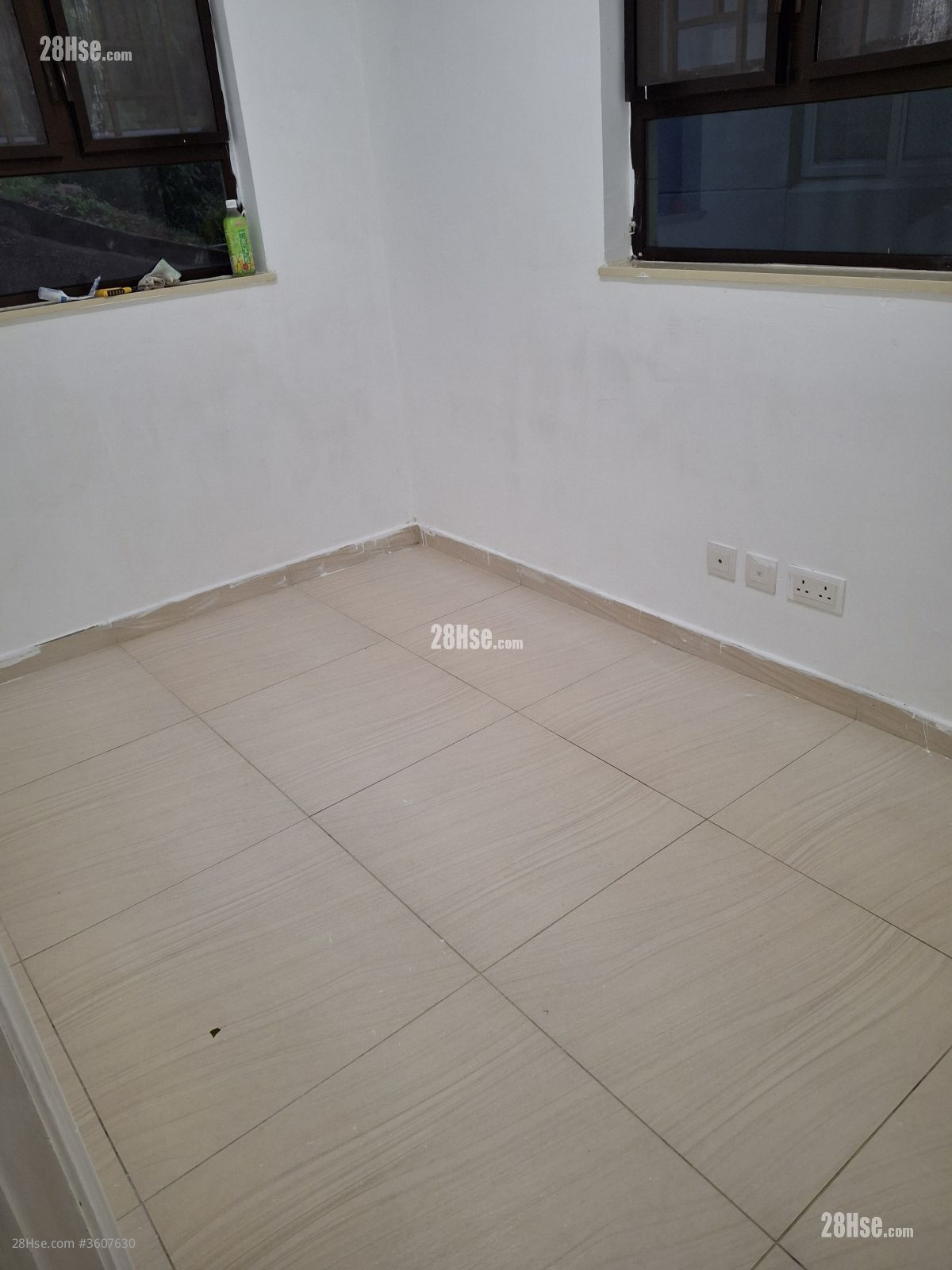 Shueng Kwai Chuen Tsuen Rental 2 Bedrooms , 1 Bathroom 670 ft² Shueng Kwai Chuen Tsuen Rental 2 Bedrooms , 1 Bathroom 670 ft²