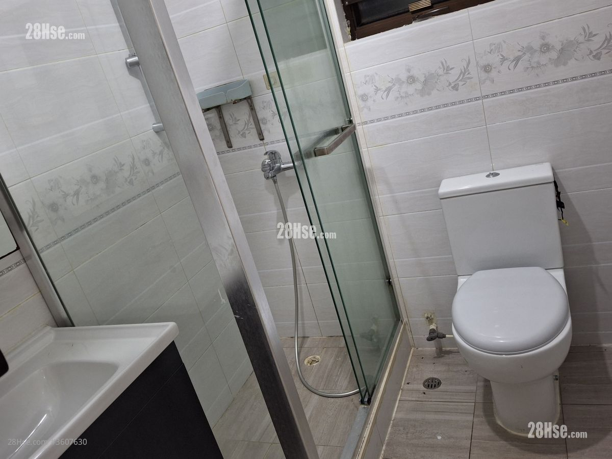Shueng Kwai Chuen Tsuen Rental 2 Bedrooms , 1 Bathroom 670 ft² Shueng Kwai Chuen Tsuen Rental 2 Bedrooms , 1 Bathroom 670 ft²