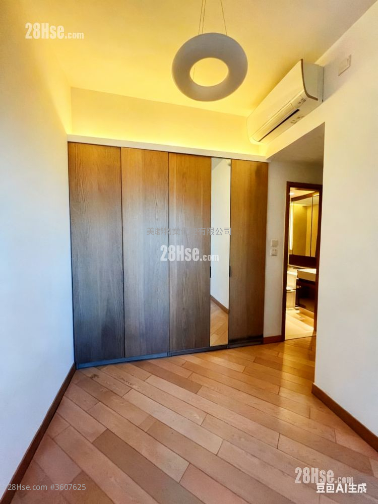 Century Link Sell 3 Bedrooms 642 ft² Century Link Sell 3 Bedrooms 642 ft²