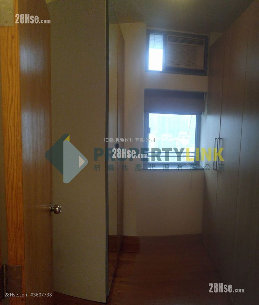 Hollywood Terrace Sell 2 Bedrooms , 1 Bathroom 616 ft² Hollywood Terrace Sell 2 Bedrooms , 1 Bathroom 616 ft²