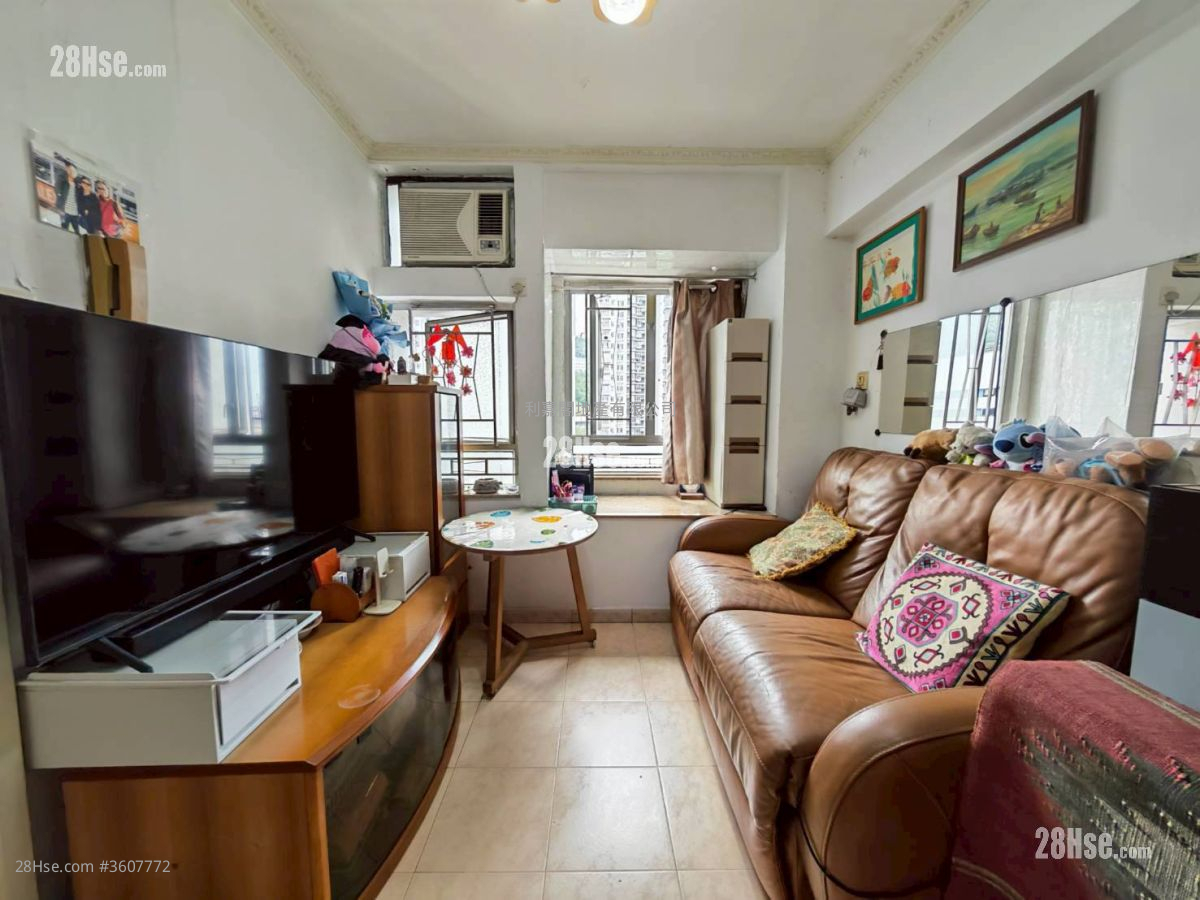 New Kwai Fong Gardens Sell 2 Bedrooms , 1 Bathroom 418 ft² New Kwai Fong Gardens Sell 2 Bedrooms , 1 Bathroom 418 ft²
