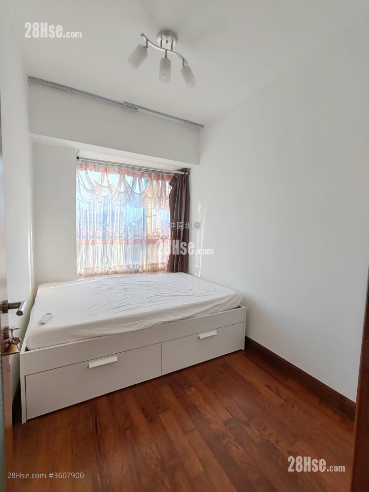 bedroom 1: The Harbourside Sell 2 Bedrooms , 2 Bathrooms 750 ft² bedroom 1: The Harbourside Sell 2 Bedrooms , 2 Bathrooms 750 ft²
