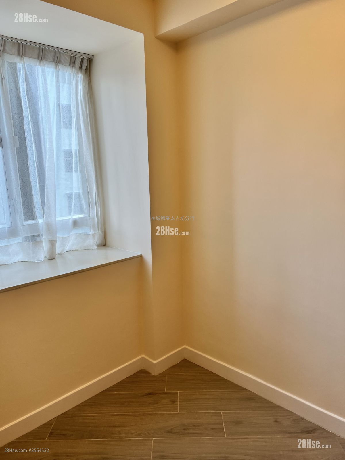 Tak Fat Building Rental 1 Bedroom 259 ft² Tak Fat Building Rental 1 Bedroom 259 ft²