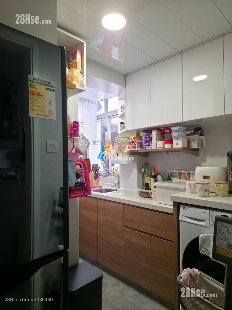 Tung Tau (Ii) Estate Sell 3 Bedrooms , 1 Bathroom 377 ft² Tung Tau (Ii) Estate Sell 3 Bedrooms , 1 Bathroom 377 ft²
