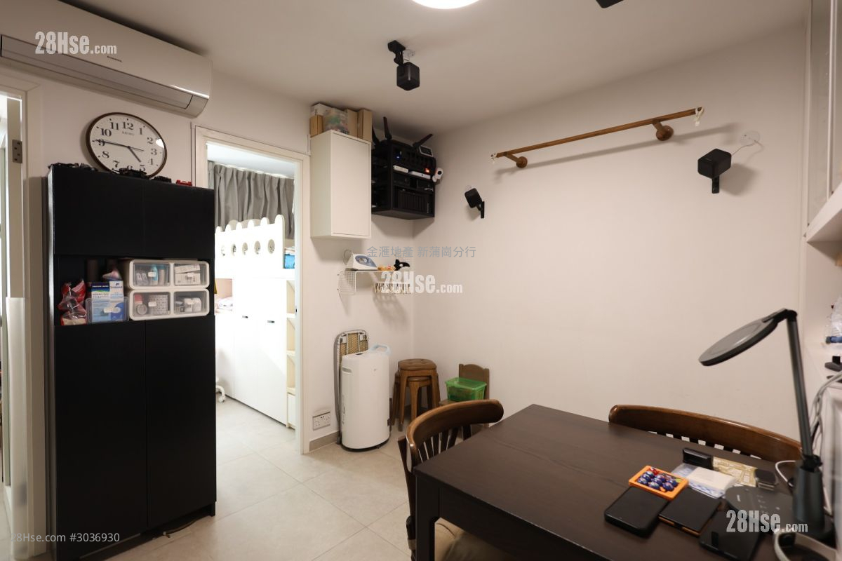 Tung Tau (Ii) Estate Sell 3 Bedrooms , 1 Bathroom 377 ft² Tung Tau (Ii) Estate Sell 3 Bedrooms , 1 Bathroom 377 ft²