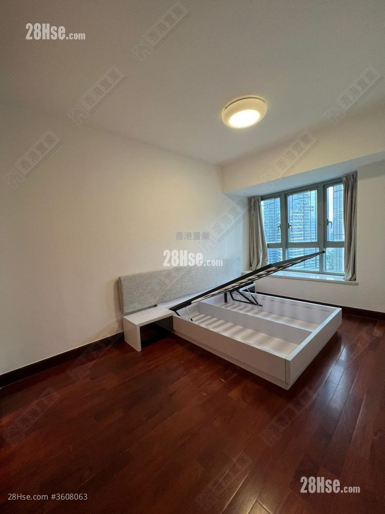 The Harbourside Rental 2 Bedrooms , 2 Bathrooms 743 ft² The Harbourside Rental 2 Bedrooms , 2 Bathrooms 743 ft²