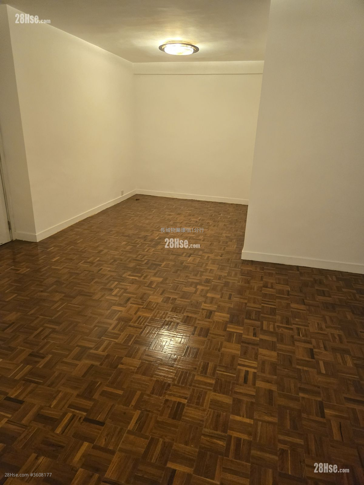 Kornhill Rental 3 Bedrooms , 2 Bathrooms 710 ft² Kornhill Rental 3 Bedrooms , 2 Bathrooms 710 ft²