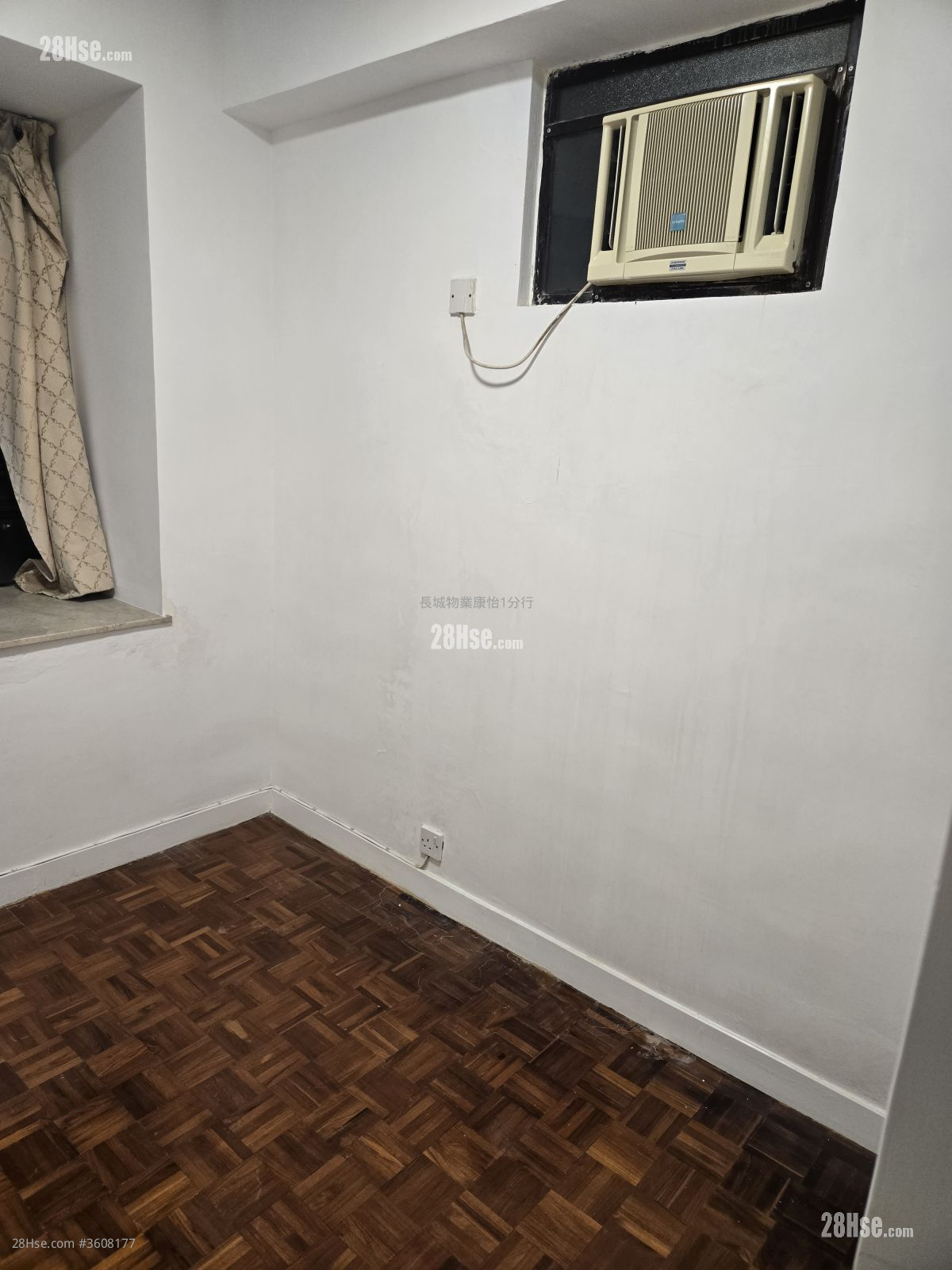 Kornhill Rental 3 Bedrooms , 2 Bathrooms 710 ft² Kornhill Rental 3 Bedrooms , 2 Bathrooms 710 ft²
