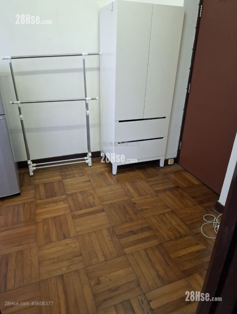 Ko Shing Building Rental 178 ft² Ko Shing Building Rental 178 ft²