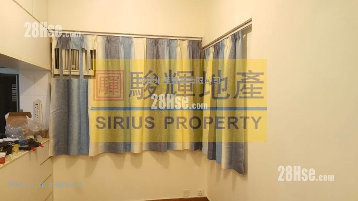 Cosmopolitan Estate Sell Studio , 1 Bathroom 288 ft² Cosmopolitan Estate Sell Studio , 1 Bathroom 288 ft²