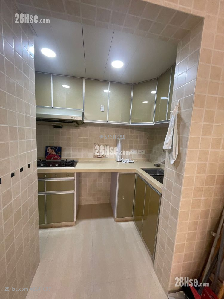Kai Tsui Court Sell 3 Bedrooms , 1 Bathroom 541 ft²