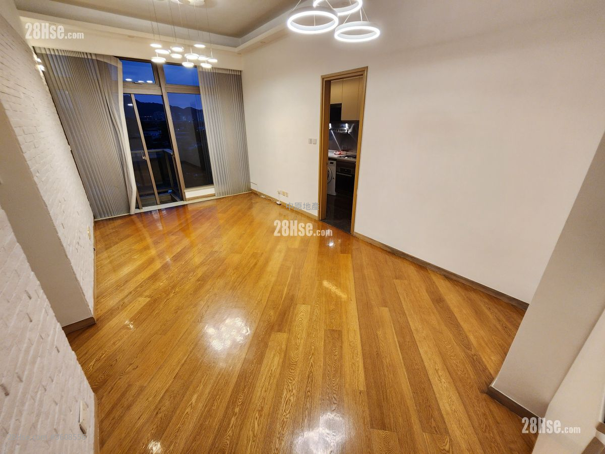 The Woodsville Sell 3 Bedrooms , 2 Bathrooms 765 ft² The Woodsville Sell 3 Bedrooms , 2 Bathrooms 765 ft²