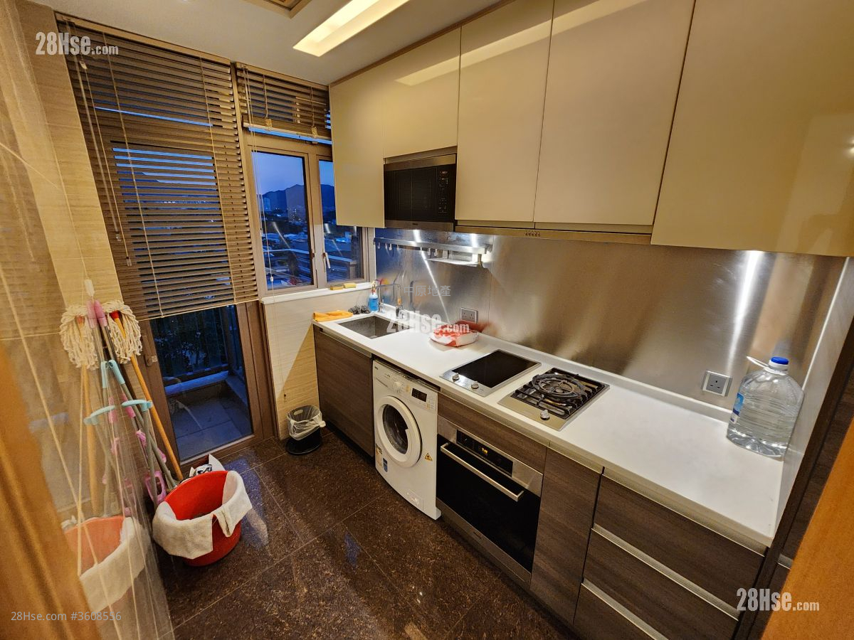 The Woodsville Sell 3 Bedrooms , 2 Bathrooms 765 ft² The Woodsville Sell 3 Bedrooms , 2 Bathrooms 765 ft²