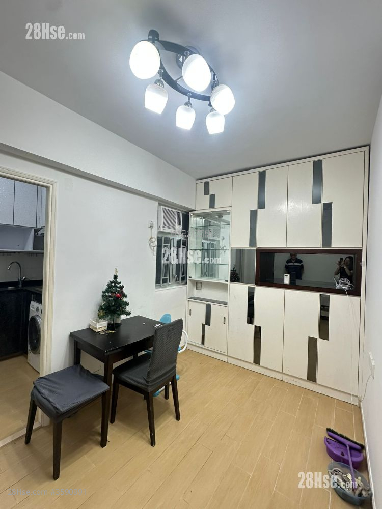 Yick Cheong Building Rental 2 Bedrooms , 1 Bathroom 301 ft²