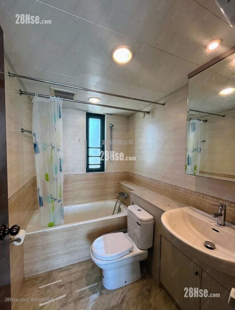 University Heights Sell 3 Bedrooms , 2 Bathrooms 805 ft² University Heights Sell 3 Bedrooms , 2 Bathrooms 805 ft²