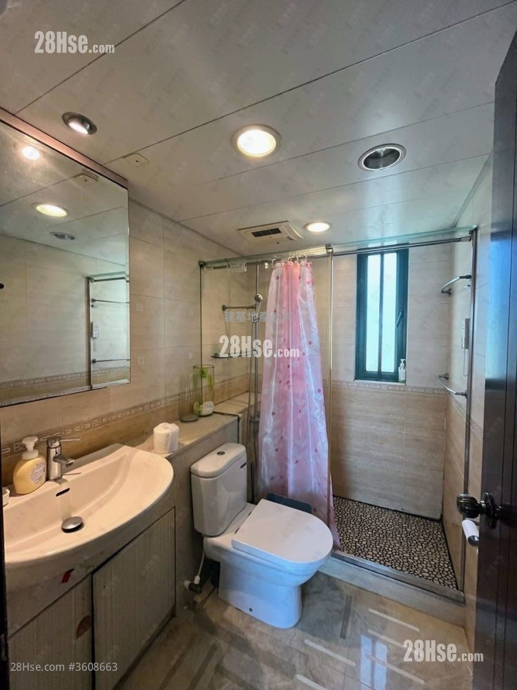 University Heights Sell 3 Bedrooms , 2 Bathrooms 805 ft² University Heights Sell 3 Bedrooms , 2 Bathrooms 805 ft²