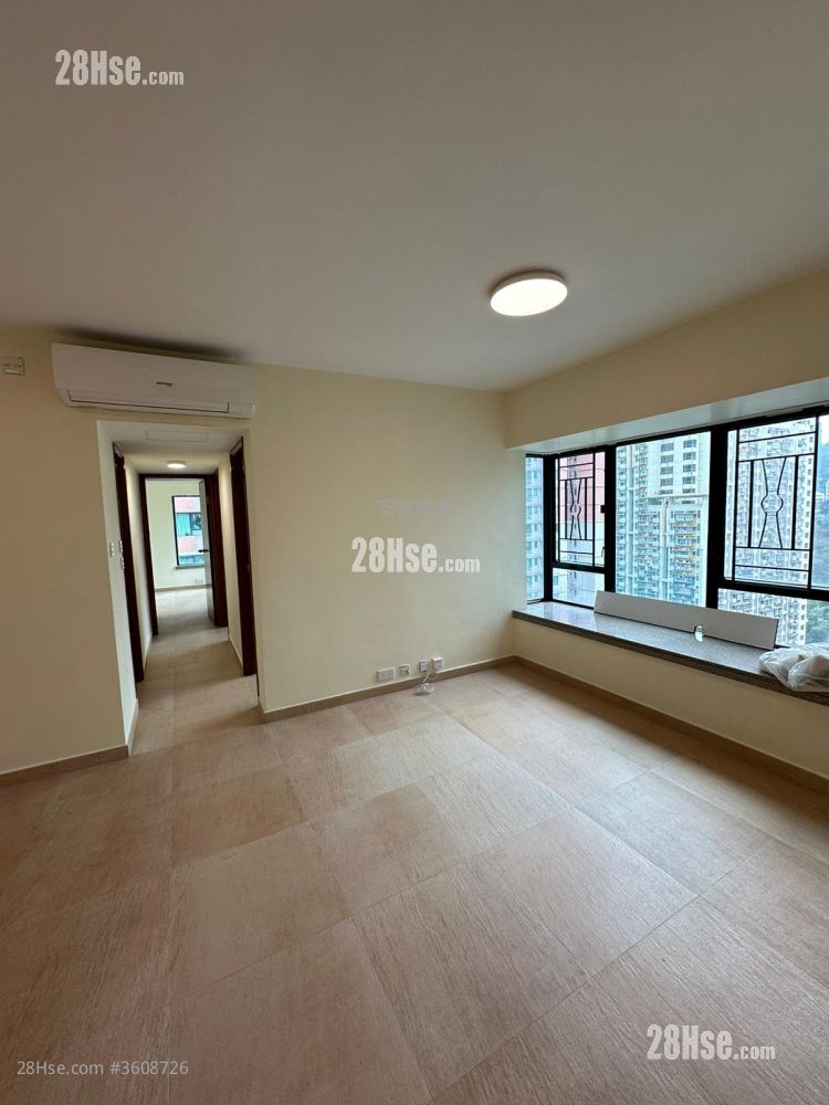 The Metro City Rental 3 Bedrooms , 2 Bathrooms 631 ft² The Metro City Rental 3 Bedrooms , 2 Bathrooms 631 ft²