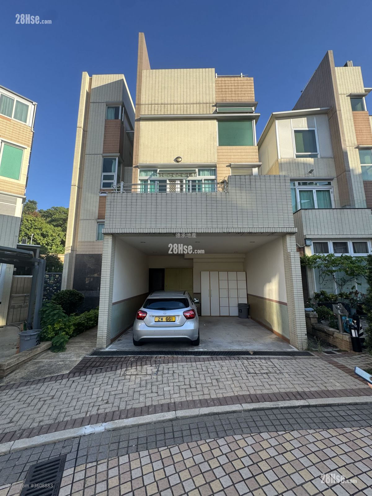 Miami Crescent Rental 5+ Bedrooms , 5+ Bathrooms 2,482 ft² Miami Crescent Rental 5+ Bedrooms , 5+ Bathrooms 2,482 ft²