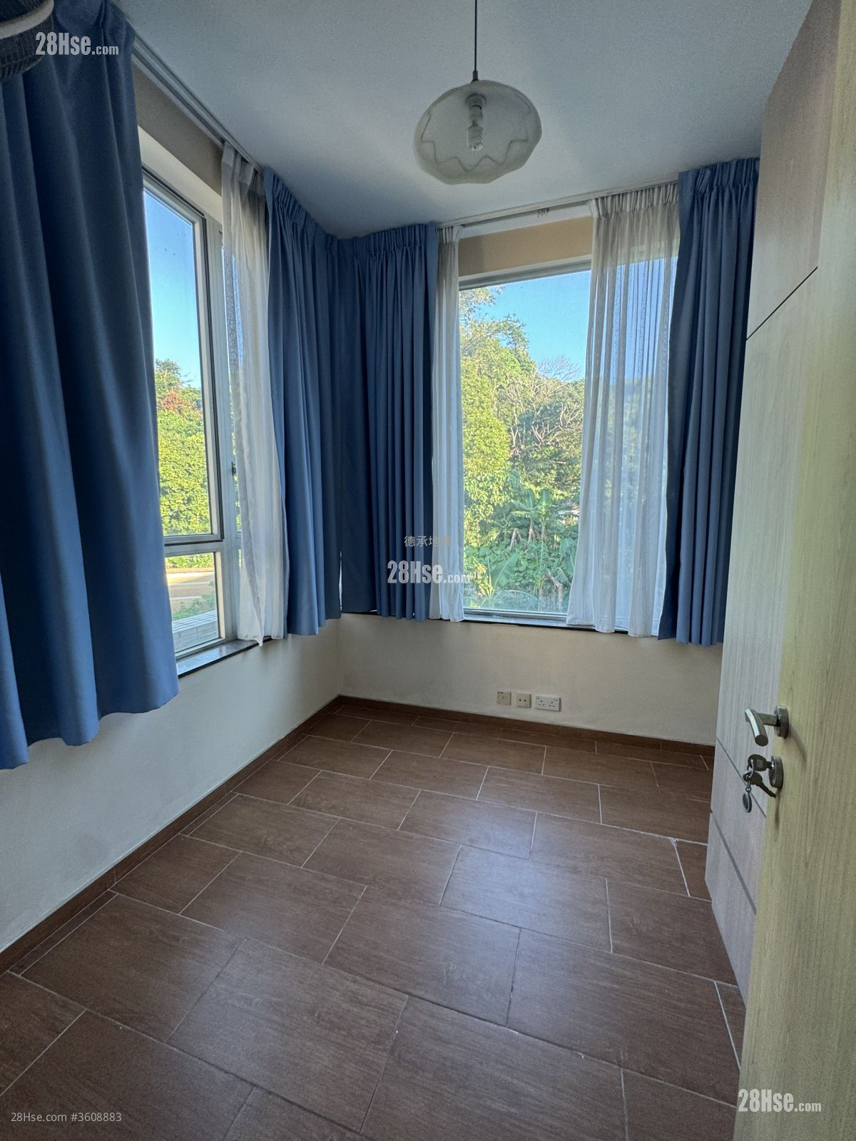 Miami Crescent Rental 5+ Bedrooms , 5+ Bathrooms 2,482 ft² Miami Crescent Rental 5+ Bedrooms , 5+ Bathrooms 2,482 ft²