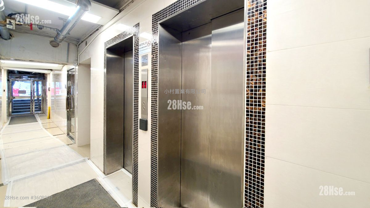 Lobby: Caineway Mansion Rental 2 Bedrooms , 1 Bathroom 600 ft² Lobby: Caineway Mansion Rental 2 Bedrooms , 1 Bathroom 600 ft²