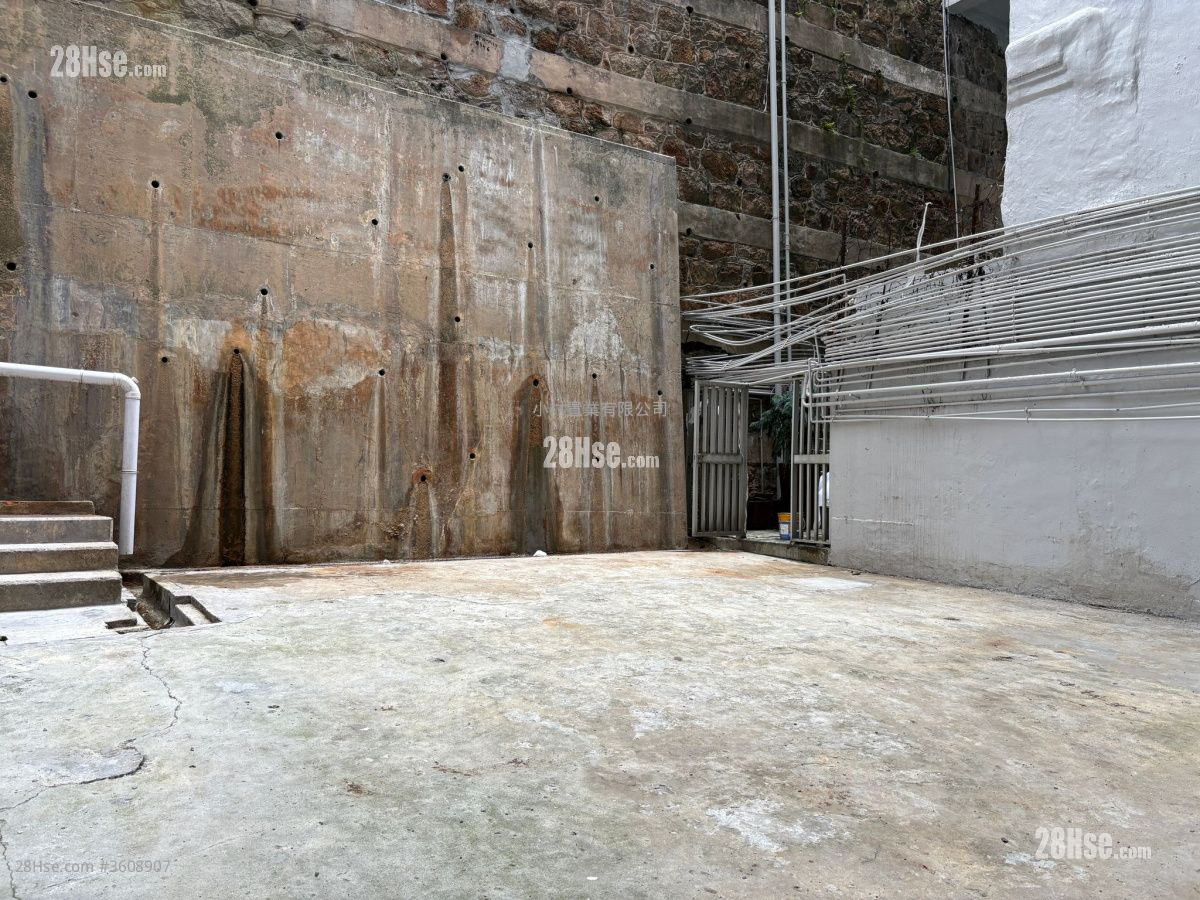 balcony: Caineway Mansion Rental 2 Bedrooms , 1 Bathroom 600 ft² balcony: Caineway Mansion Rental 2 Bedrooms , 1 Bathroom 600 ft²