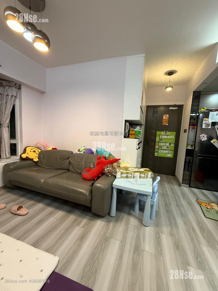 Flora Plaza Rental 2 Bedrooms , 1 Bathroom 413 ft² Flora Plaza Rental 2 Bedrooms , 1 Bathroom 413 ft²