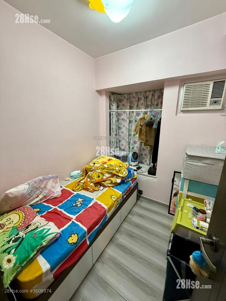 Flora Plaza Rental 2 Bedrooms , 1 Bathroom 413 ft² Flora Plaza Rental 2 Bedrooms , 1 Bathroom 413 ft²