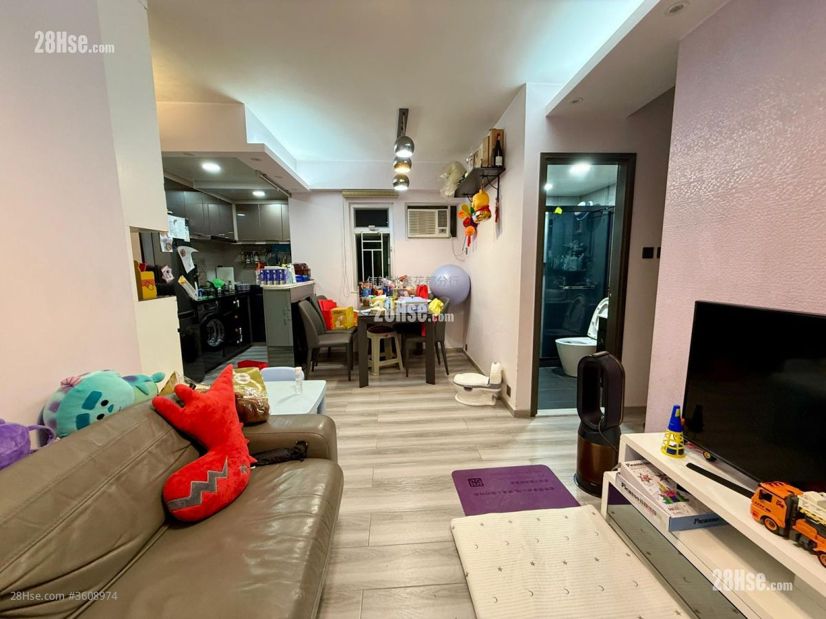 Flora Plaza Rental 2 Bedrooms , 1 Bathroom 413 ft² Flora Plaza Rental 2 Bedrooms , 1 Bathroom 413 ft²