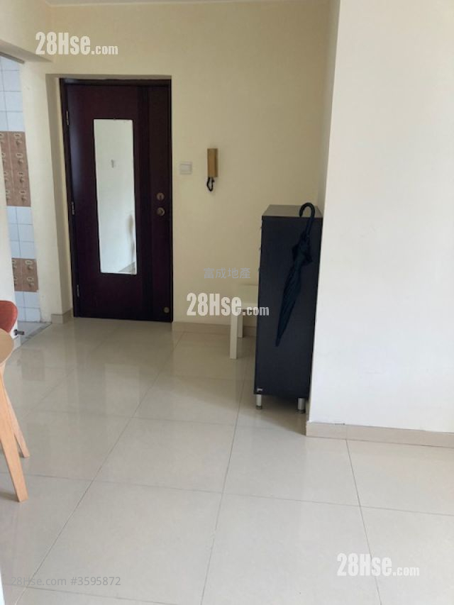 好順利大廈 租盤 2 房 , 1 浴室 356 平方呎