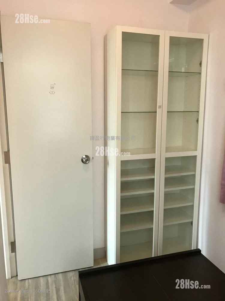 Riviera Mansion Rental 2 Bedrooms , 1 Bathroom 336 ft² Riviera Mansion Rental 2 Bedrooms , 1 Bathroom 336 ft²
