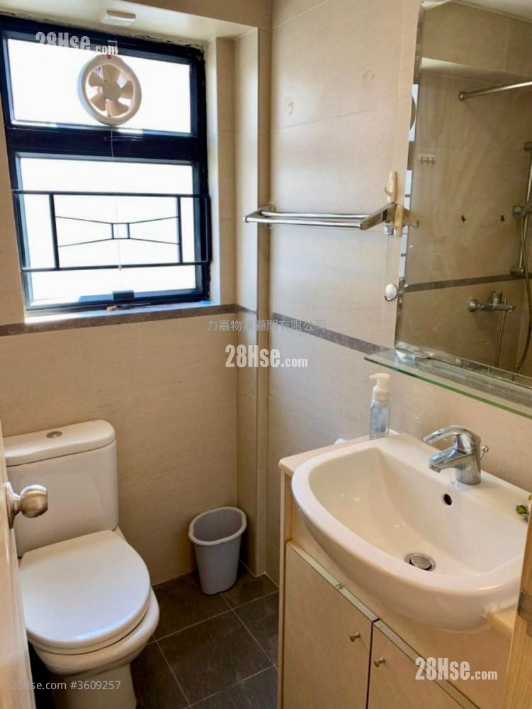 Cannon Garden Sell 3 Bedrooms , 2 Bathrooms 594 ft² Cannon Garden Sell 3 Bedrooms , 2 Bathrooms 594 ft²