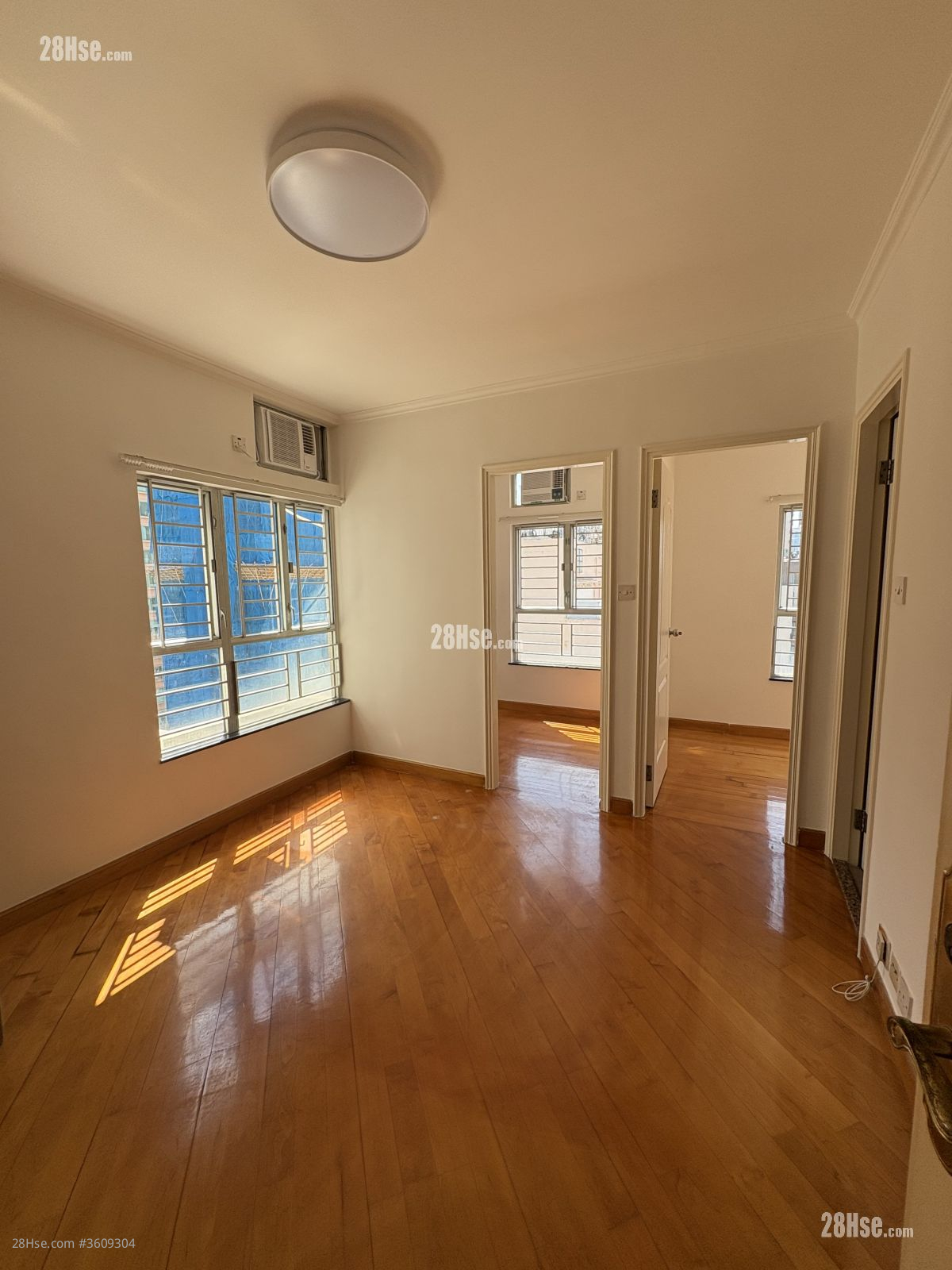 Ko Nga Court Rental 2 Bedrooms , 1 Bathroom 311 ft² Ko Nga Court Rental 2 Bedrooms , 1 Bathroom 311 ft²