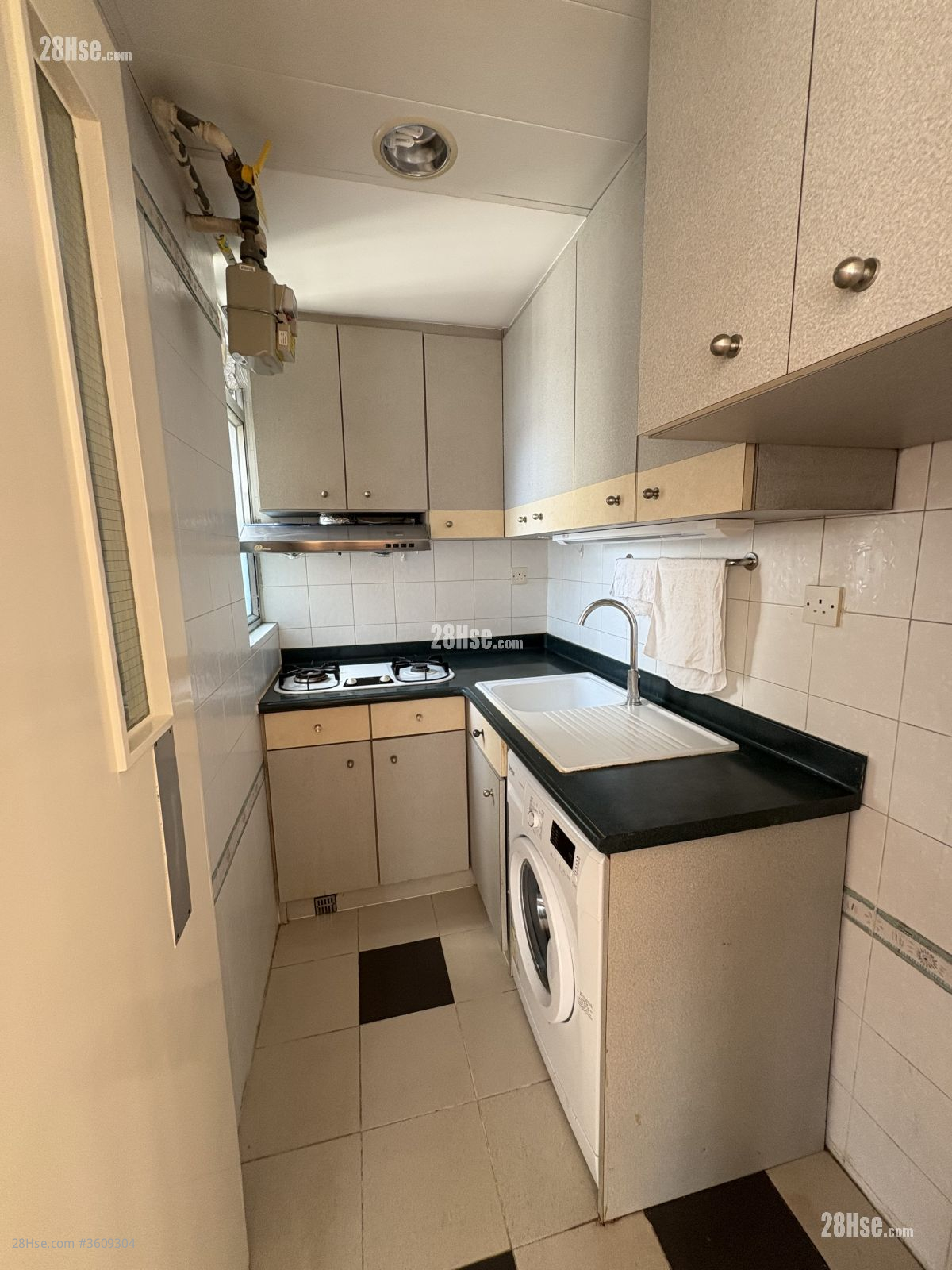 Ko Nga Court Rental 2 Bedrooms , 1 Bathroom 311 ft² Ko Nga Court Rental 2 Bedrooms , 1 Bathroom 311 ft²