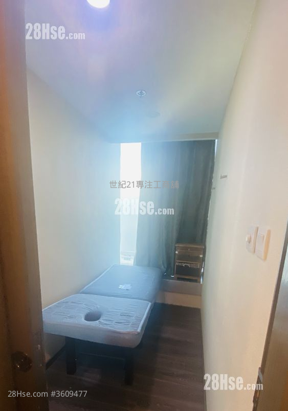 Fee Tat Commercial Centre Rental 5+ Bedrooms , 1 Toilet Fee Tat Commercial Centre Rental 5+ Bedrooms , 1 Toilet