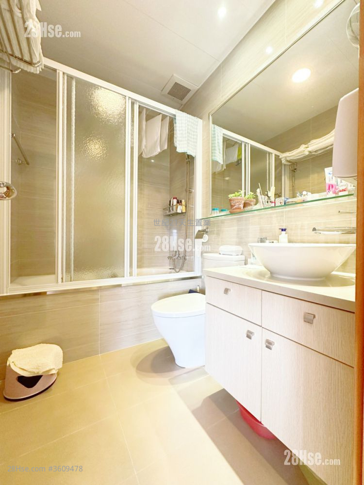 漣山 售盤 3 房 , 2 浴室 941 平方呎 漣山 售盤 3 房 , 2 浴室 941 平方呎