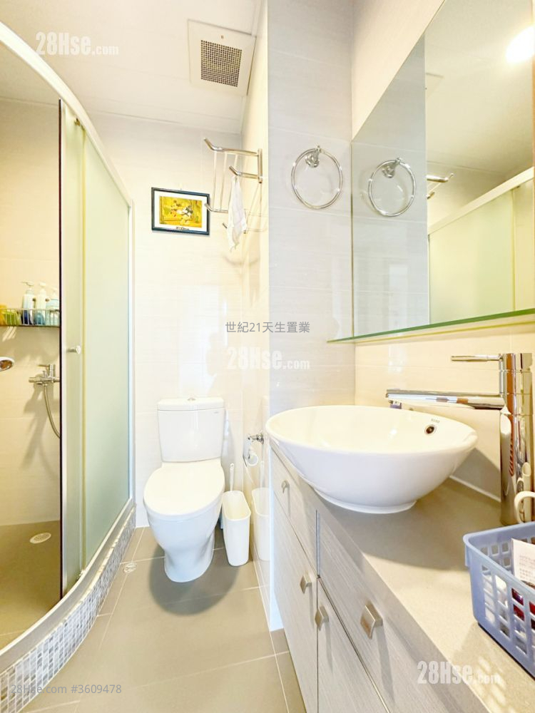 漣山 售盤 3 房 , 2 浴室 941 平方呎 漣山 售盤 3 房 , 2 浴室 941 平方呎