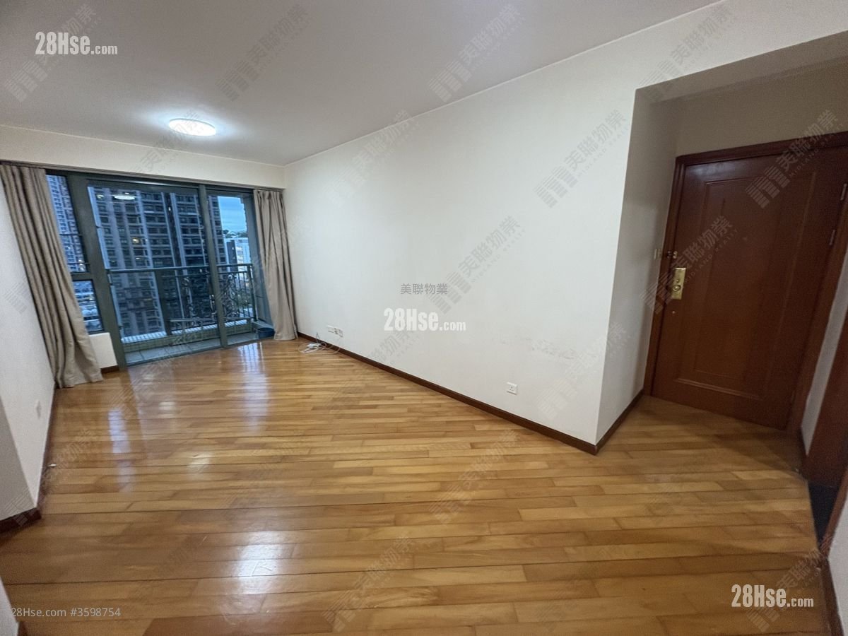Residence Oasis Rental 3 Bedrooms , 2 Bathrooms 651 ft²