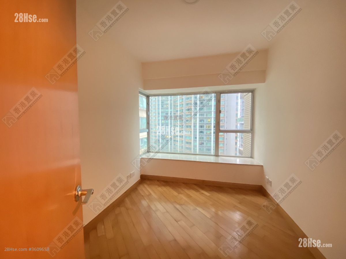 The Waterfront Sell 3 Bedrooms 943 ft² The Waterfront Sell 3 Bedrooms 943 ft²
